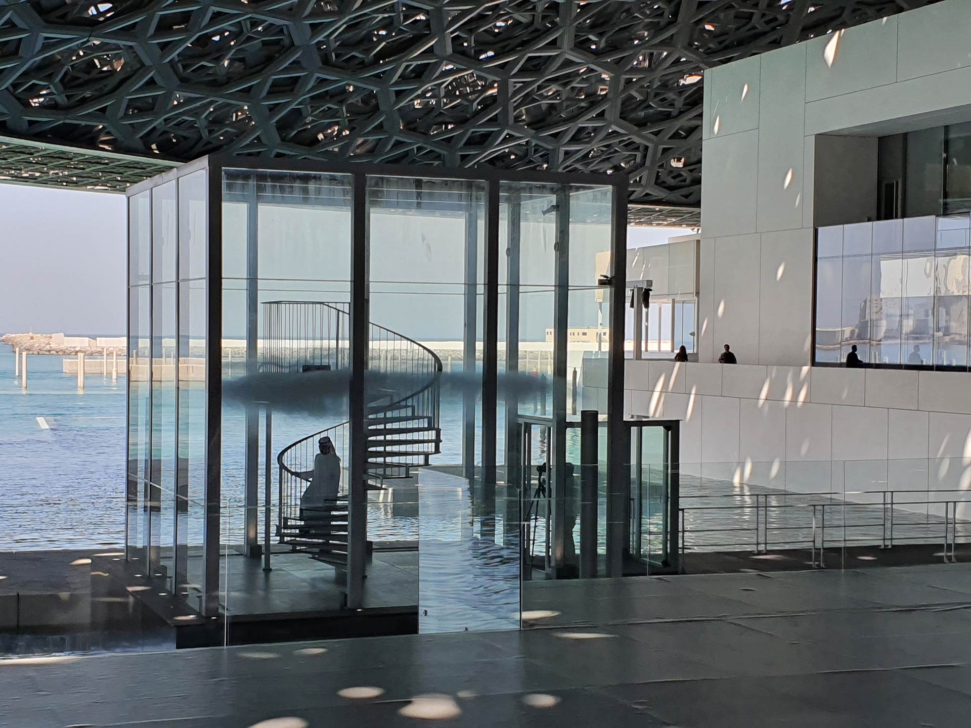 USO - The Perfumed Cloud  | Louvre Abu Dhabi